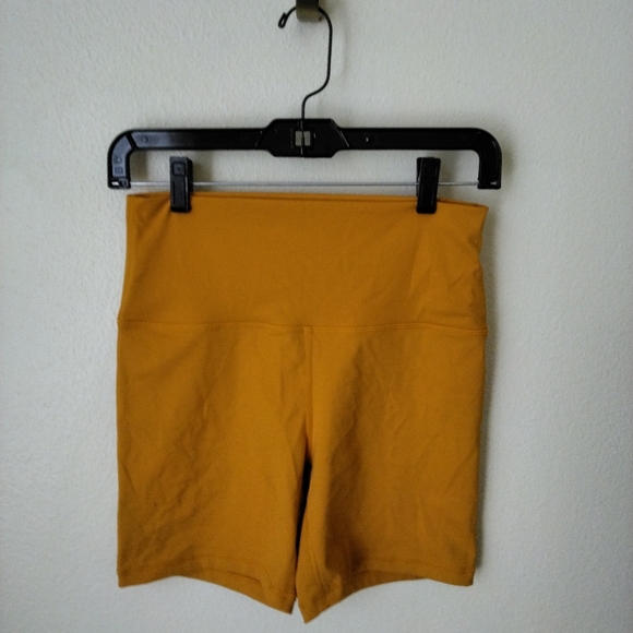 Set Active Women's Luxform Biker Shorts Size M Orange Activewear - Picture 1 of 7